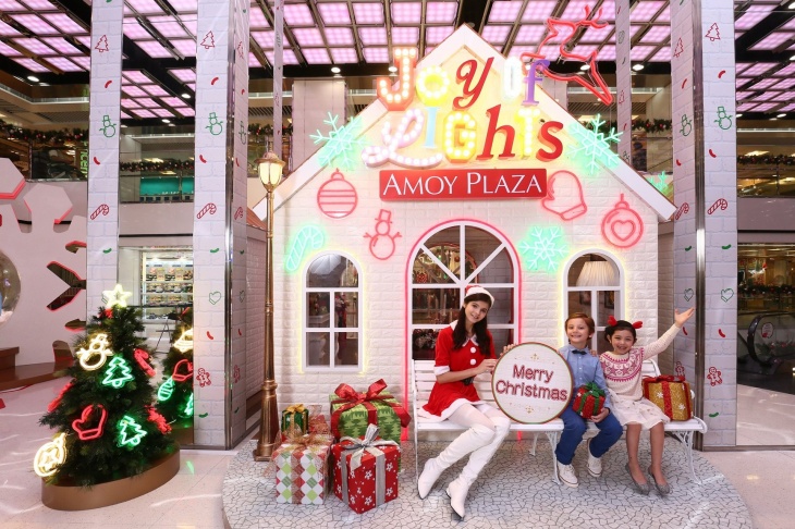 CHRISTMAS MUSIC VILLAGE @ AMOY PLAZA CHRISTMAS MUSIC VILLAGE @ AMOY PLAZA