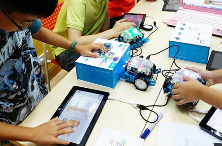 Introduction to Robotics Summer Camp Kowloon Introduction to Robotics Summer Camp Kowloon