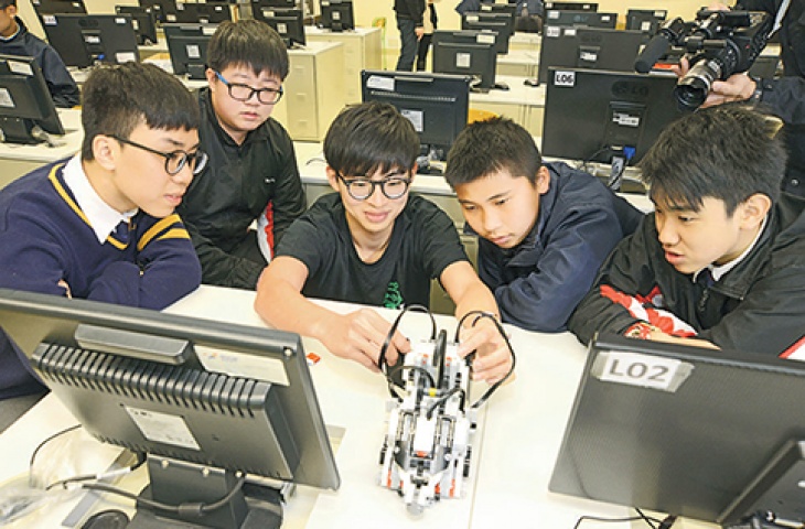 Adventures in Robotics Summer Camp Kowloon Adventures in Robotics Summer Camp Kowloon